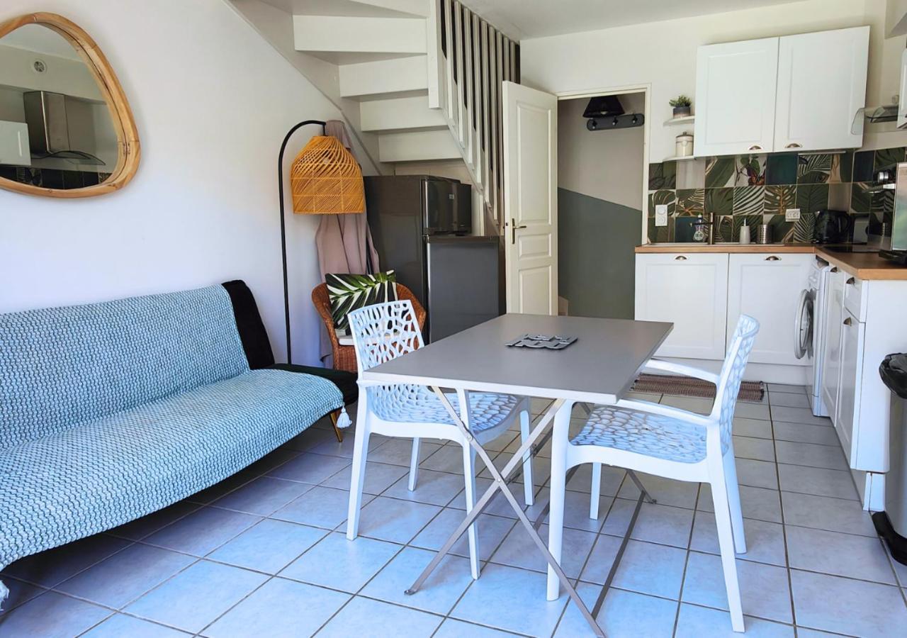 Mazet - A 300M De La Plage / Terrasse / Wifi / La Conciergerie Varoise La Londe-les-Maures Exterior foto