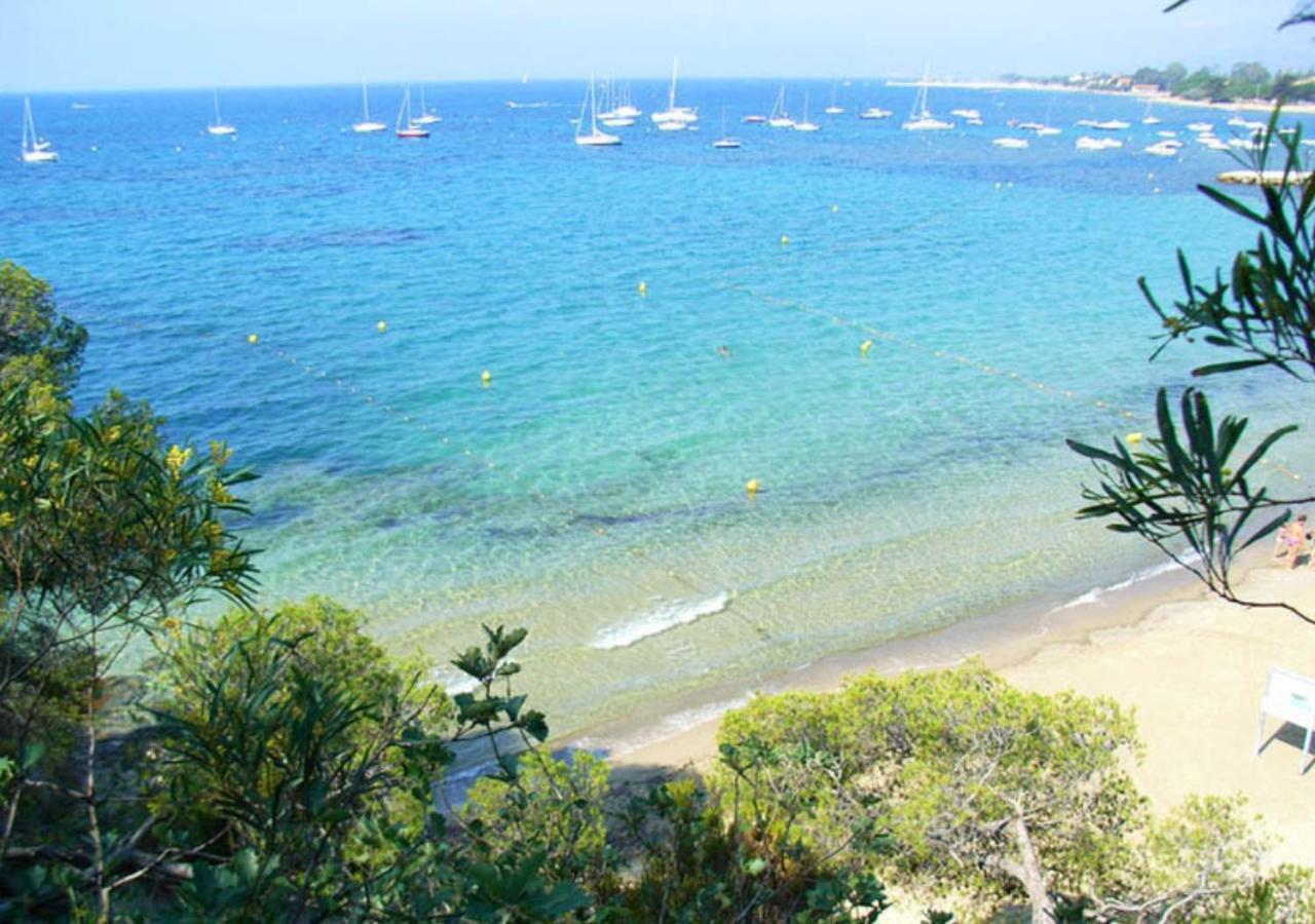 Mazet - A 300M De La Plage / Terrasse / Wifi / La Conciergerie Varoise La Londe-les-Maures Exterior foto